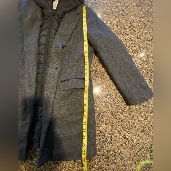ZARA KIDS Gray on Grey Herringbone Jacket with hood  Size 9/10 - Picture 11 of 11